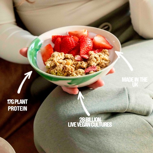 Nush Protein Strawberry Almond Milk Yog