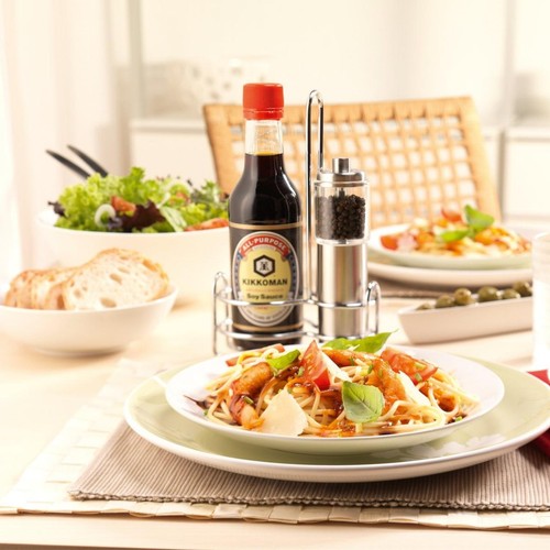 Kikkoman Naturally Brewed Soy Sauce