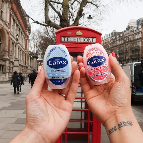 Carex Moisture Antibacterial Hand Sanitiser Gel