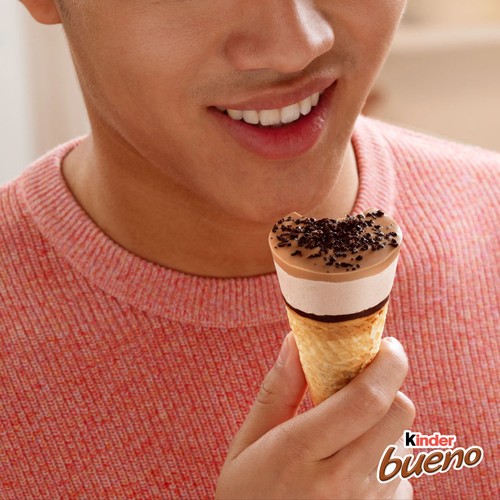 Kinder Bueno Milk Chocolate Cones
