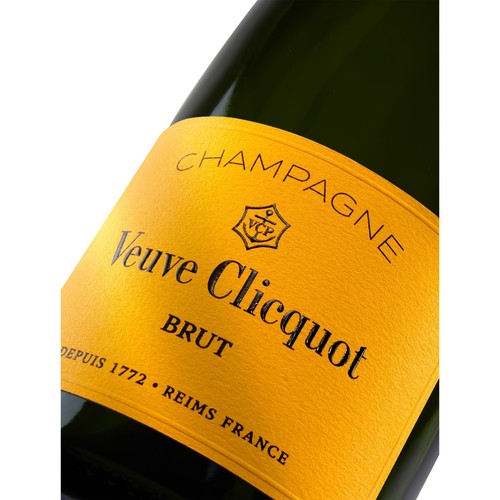 Veuve Clicquot Yellow Label Champagne, Magnum, 150cl