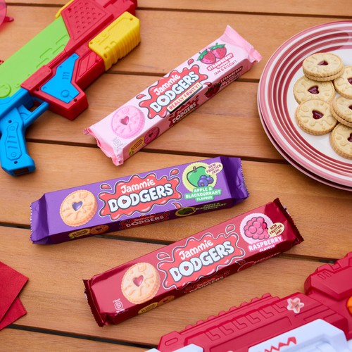 Jammie Dodgers Raspberry Biscuits