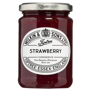 Tiptree Strawberry Conserve with Champagne