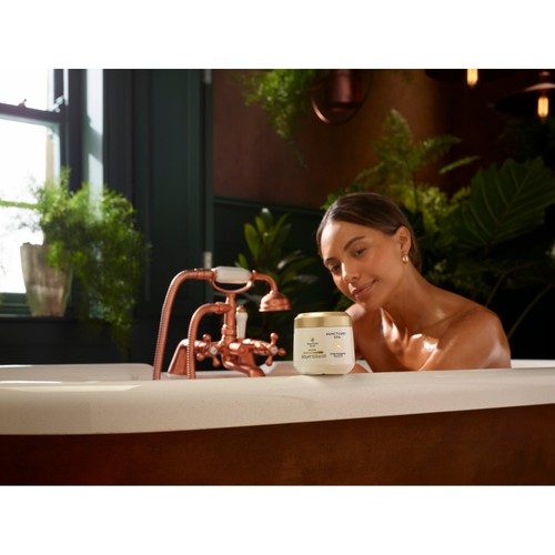 Sanctuary Spa Golden Sandalwood Natural Oils Sand and Salt Scrub
