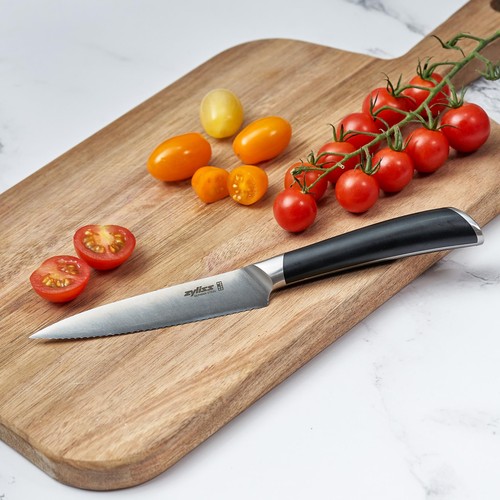 Zyliss Comfort Pro Serrated Paring Knife (11.5cm)