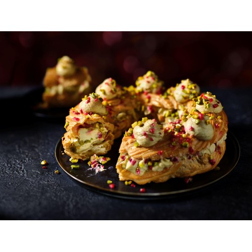 M&S Pistachio and Honey Wreath Choux Pastry