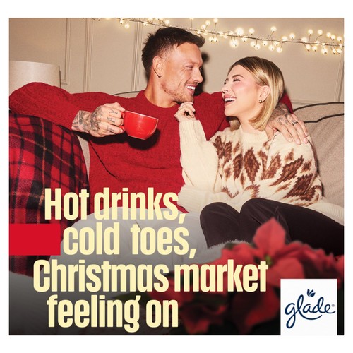Glade Festive Candle Twinkling Apple & Cinnamon