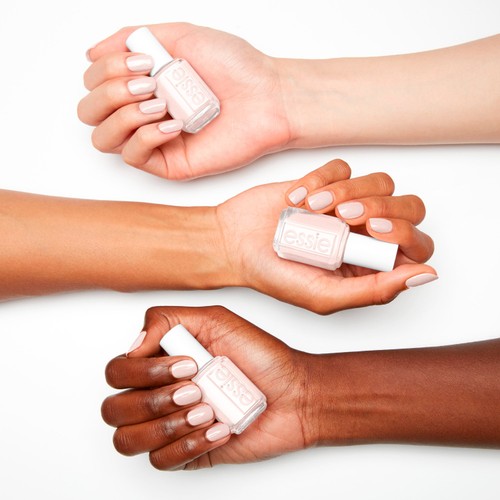 Essie Nail Colour 819 Boatloads of Love