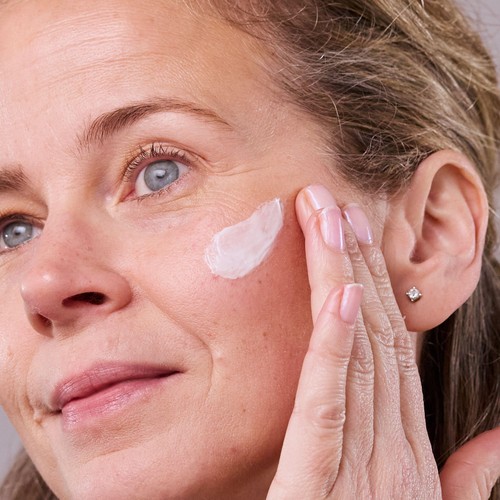 Evolve Beauty Age Defying Multi Peptide Cream