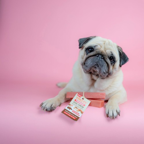Yakers Strawberry Medium Dog Chew