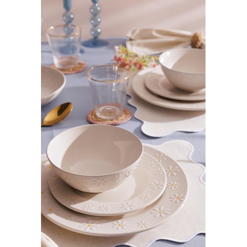 Price & Kensington Daisy Dinner Plate 27cm