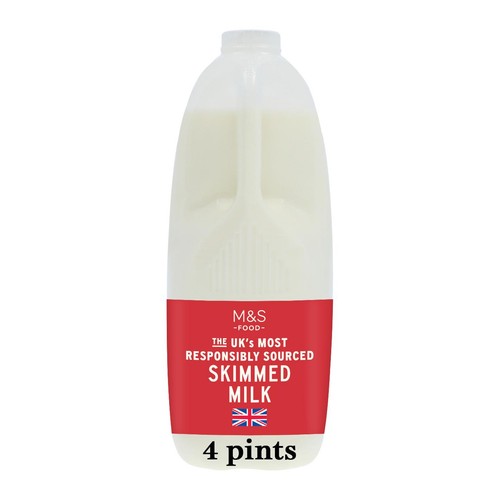 M&S Select Farms British Skimmed Milk 4 Pints