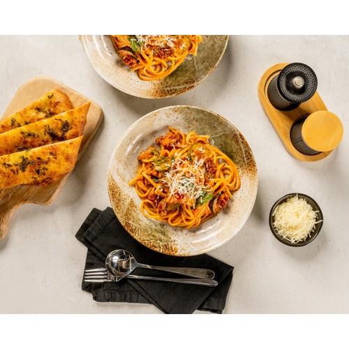 Loyd Grossman Creamy Tomato & Parmigiano Reggiano Pasta Sauce
