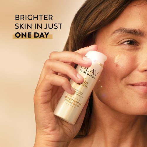Olay Total Effects Brightening Youth Essence