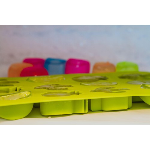 BarCraft Silicone Tropical Shape Ice Cube Tray