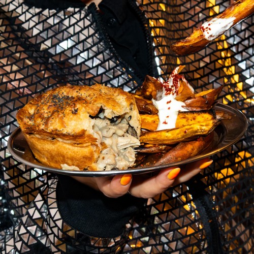 Pieminister Fungi Pie with Chicken, Portobello & Chestnut Mushroom