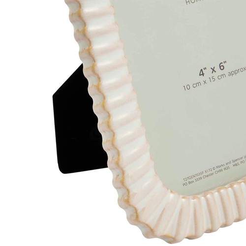 M&S Ceramic Ridged Photo Frame 4x6 Inch