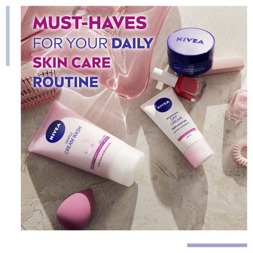 NIVEA Face Moisturiser Night Cream for Dry & Sensitive Skin 