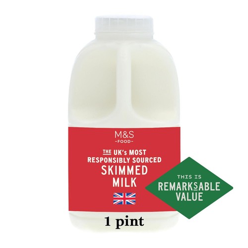 M&S Select Farms British Skimmed Milk 1 Pint