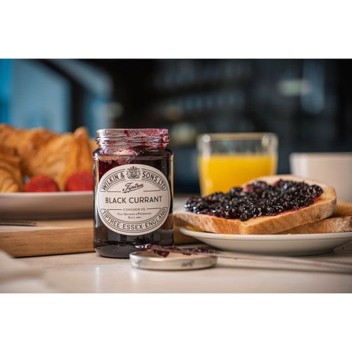 Tiptree Blackcurrant Conserve