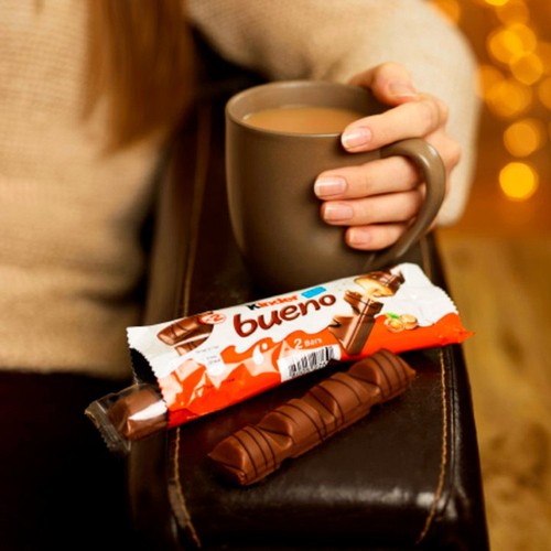 Kinder Bueno Milk Chocolate & Hazelnut Bars Multipack