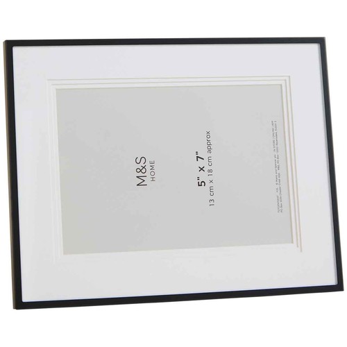 M&S 5X7" Layered Mount Frame, Black