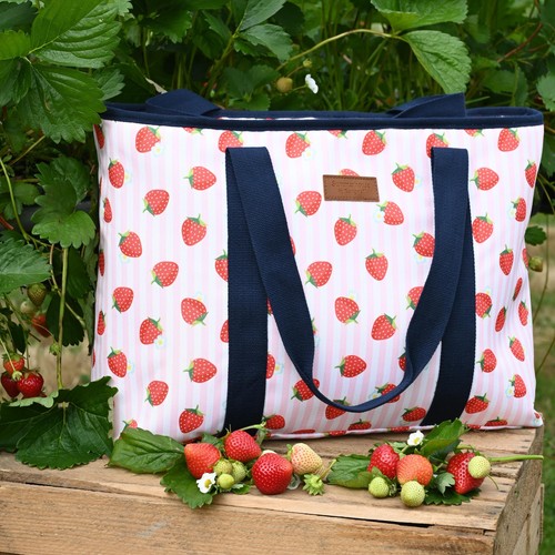 Summerhouse Strawberries & Cream Insulated Shoulder Tote Pink
