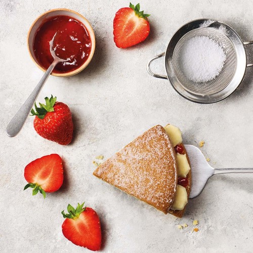 M&S Plant Kitchen Victoria Sponge Cake