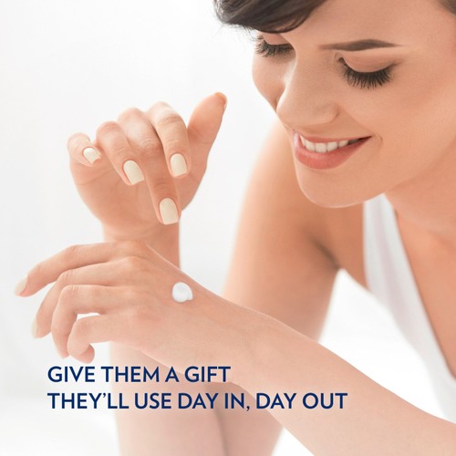 Vaseline Day In, Day Out Essentials Beauty Bag