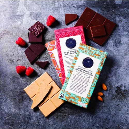 M&S Collection Blond Chocolate with Italian Almonds
