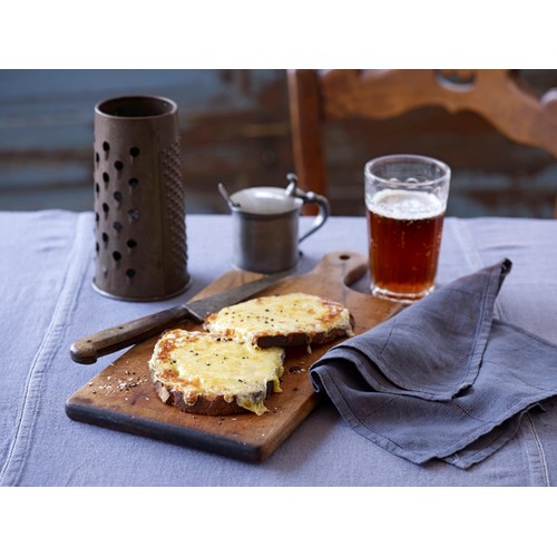 Davidstow 12 Month Classic Mature Cornish Cheddar Cheese