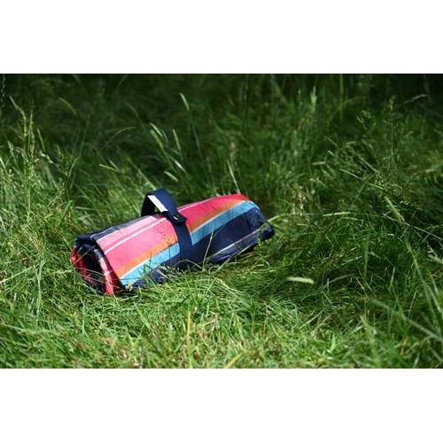 Beau & Elliot Mini Confetti Round Picnic Rug