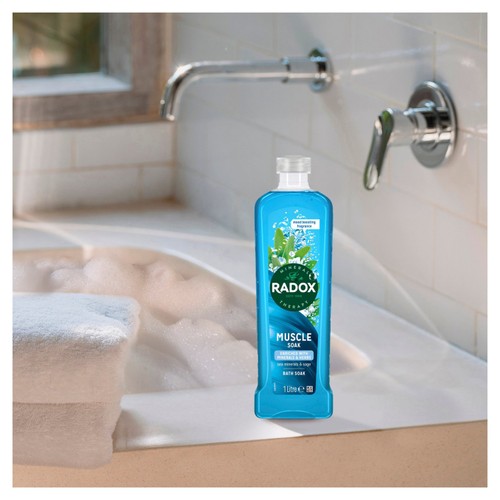 Radox Muscle Soak Bath Soak with Sage & Sea Minerals