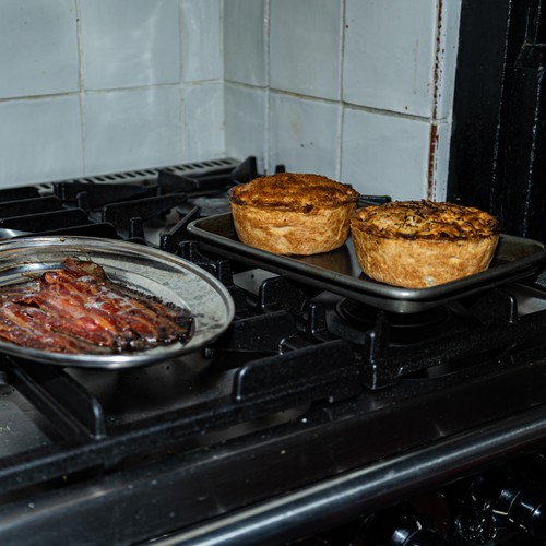 Pieminister Free Ranger Pie with Chicken, Ham & Leek
