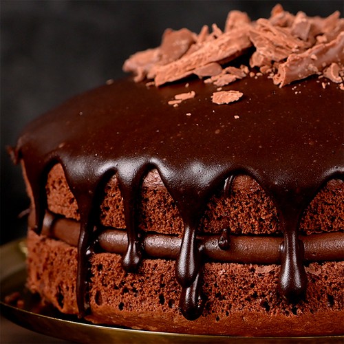 Mr Kipling Signature Chocolate Fudge Fill & Glaze Icing