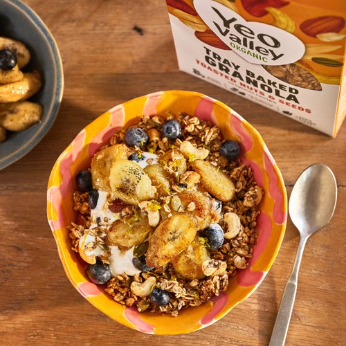 Yeo Valley Organic Tray Baked Granola Toasted Nuts & Seeds