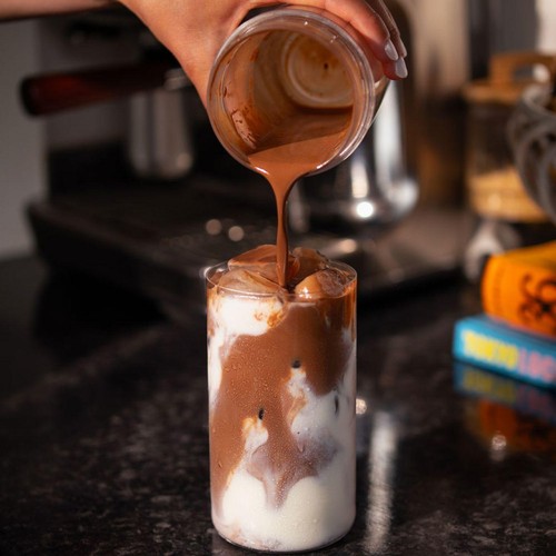 Knoops 70% Extra Dark Hot Chocolate Flakes Tube