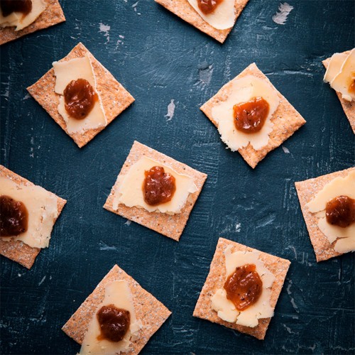 Peter's Yard Pink Peppercorn Sourdough Crackers