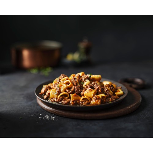 M&S Collection 6hr Slow Cooked Beef Shin Ragu Maniche Serves 1
