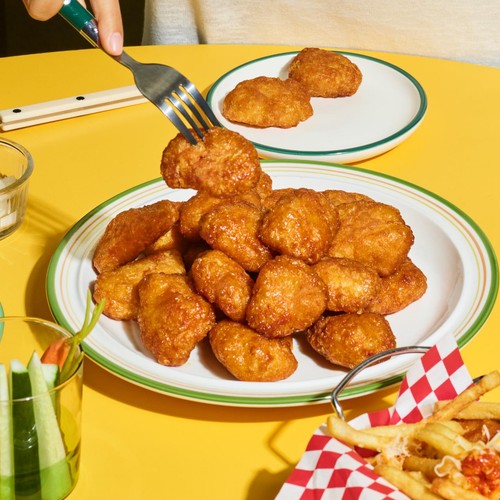 bibigo Korean Style Crunchy Glazed Chicken (SOBABA Soy & Honey)