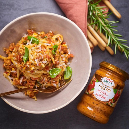 Sacla' Roasted Pepper & Crushed Almond Pesto