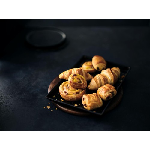 M&S 6 Ready to Bake Pains Aux Raisins Frozen