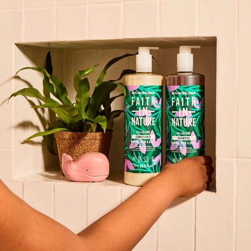 Faith In Nature Conditioner - Lavender and Geranium