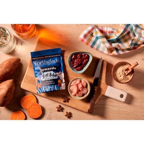 Forthglade Rewards Chicken Natural Grain-Free Soft Bite Treats