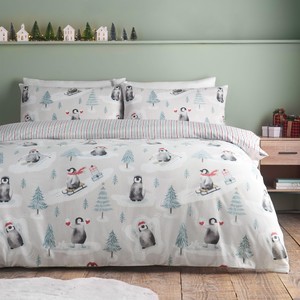 Catherine Lansfield Broderie Anglaise Double Duvet Set