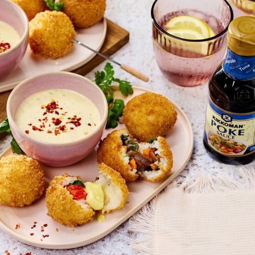 Kikkoman Poke Sauce with Soy, Sesame & Chilli