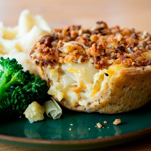 Higgidy Barber's Vintage Cheddar, Potato & Leek Pie