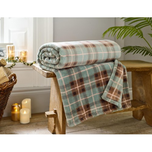 The Lyndon Company Highland Fell Throw