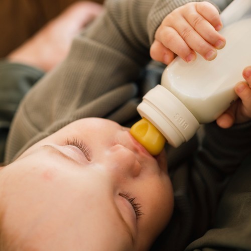 BIBS Glass Baby Bottle Medium Flow 240ml 2m+