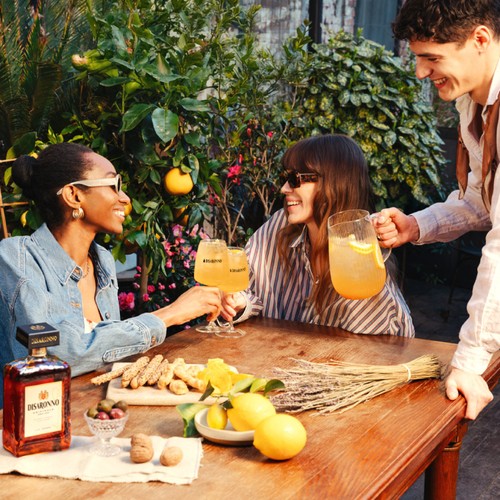 Disaronno Originale Italian Amaretto Liqueur